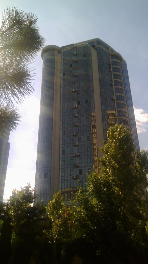 Dolphin Apartment Odesa Exterior foto